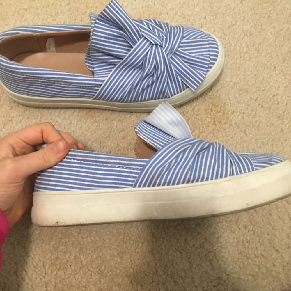 Platform blue striped shoes